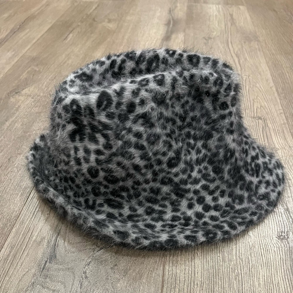Alpaca Blend Leopard Print Soft Hat